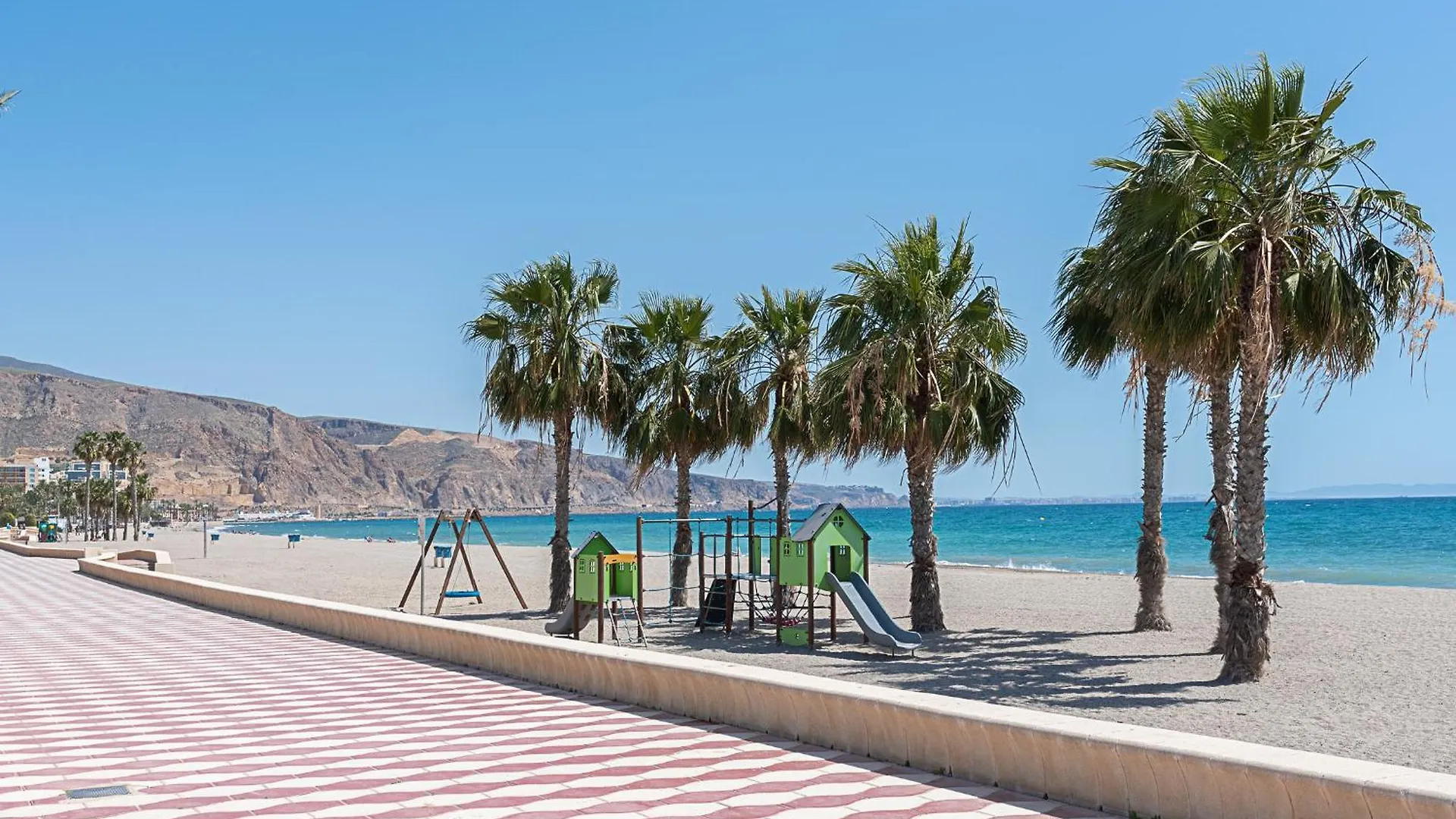 At Bristol Apartamento Aguadulce